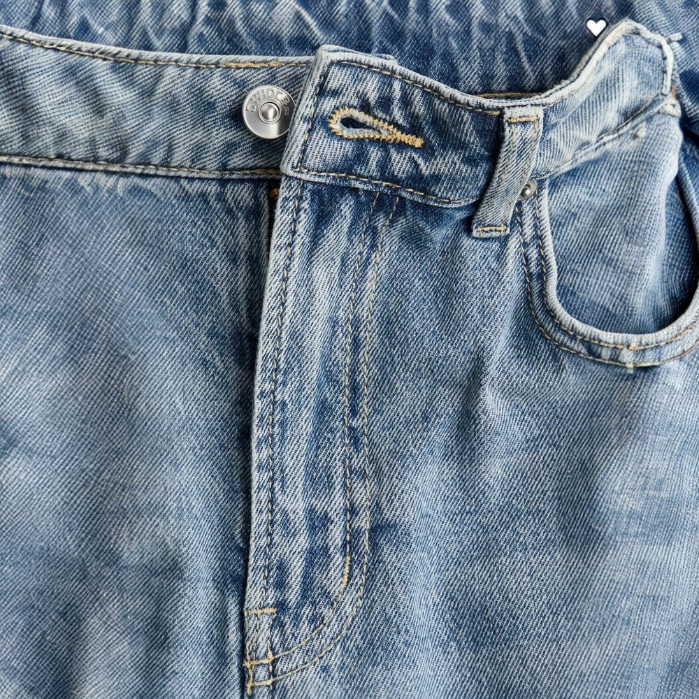 H&M BLEECKER HIGH RISE WIDE LEG JEANS - Picture 2 of 9